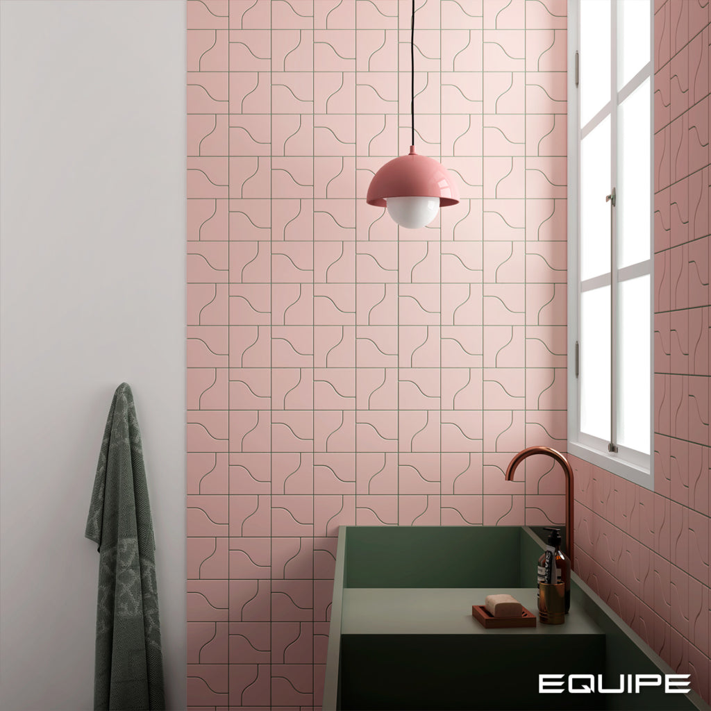 Curve Pink Gloss 83x120mm Mosaic Wall Tile (.48m2 box)